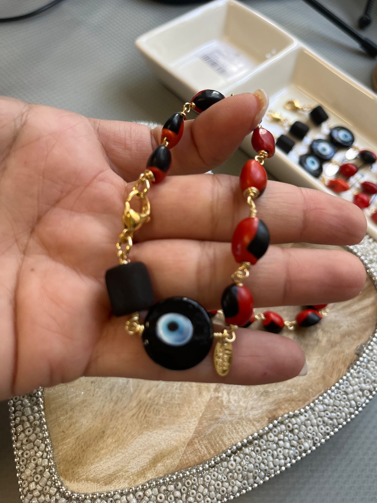 Pulsera de Peonias Beirut