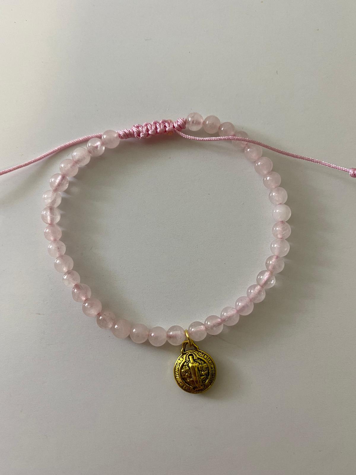 Pulsera cuarzo rosa con San Benito de Abad