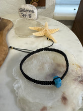 Load image into Gallery viewer, Pulsera ajustable tejida con tuerca Turca