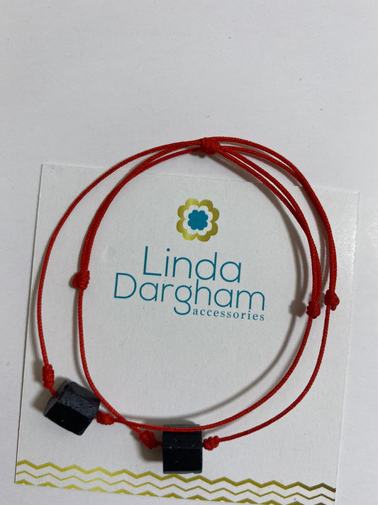 Pulsera hilo rojo Turmalina Negra